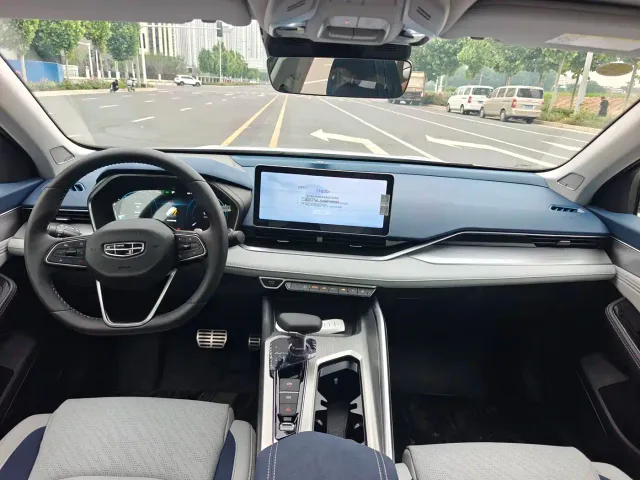 Geely Xingrui — Фото автомобиля 14