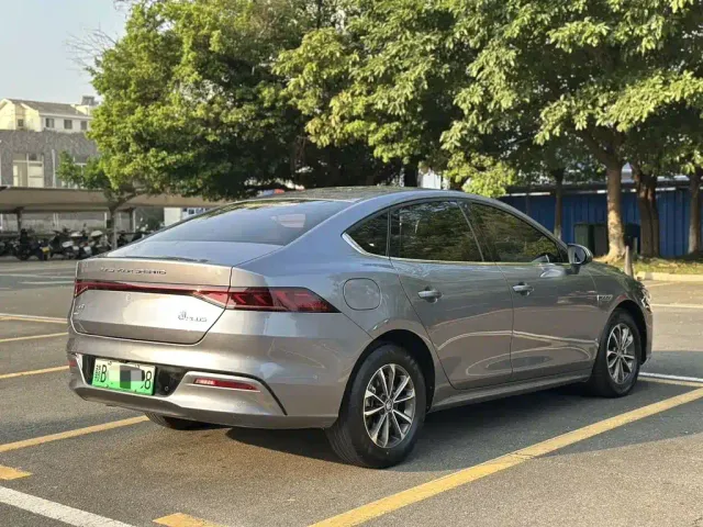 BYD Qin PLUS — Фото автомобиля 4