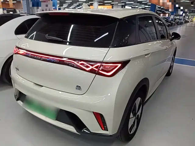 BYD Dolphin — Фото автомобиля 6