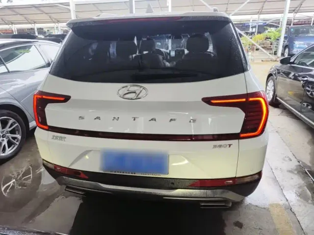 Hyundai Santa Fe — Фото автомобиля 5