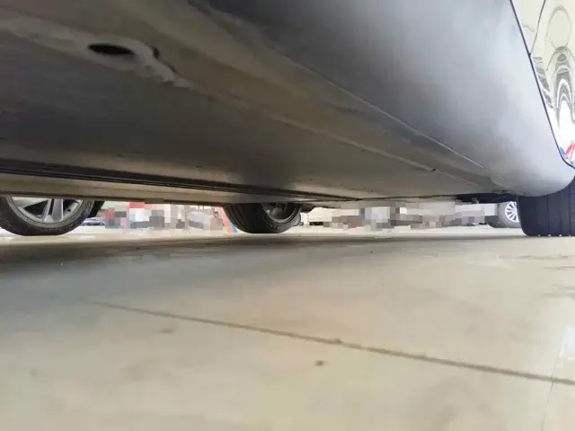Tesla Model Y — Фото автомобиля 9