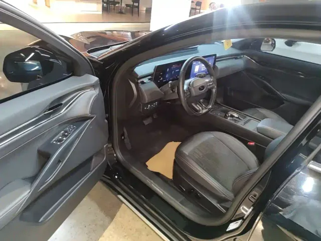 Ford Mondeo — Фото автомобиля 11