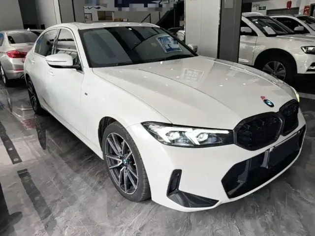 BMW 3 Series — Фото автомобиля 3