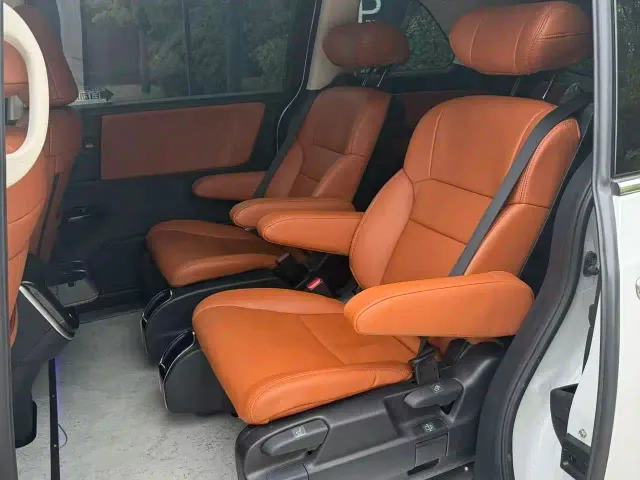Honda Odyssey — Фото автомобиля 5