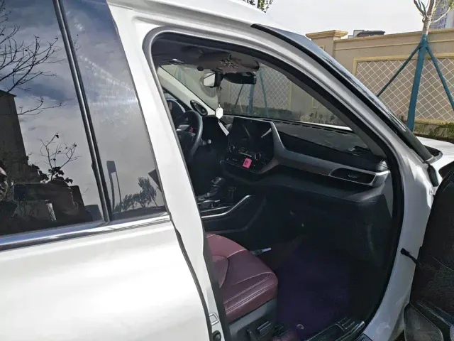 Toyota Highlander — Фото автомобиля 17