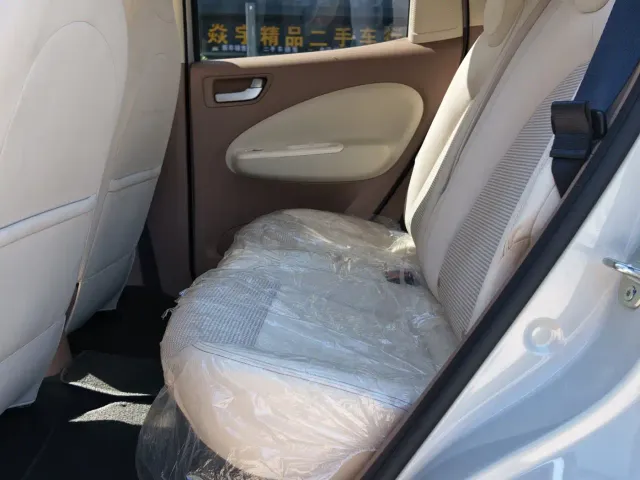 Wuling Hongguang Mini EV — Фото автомобиля 10