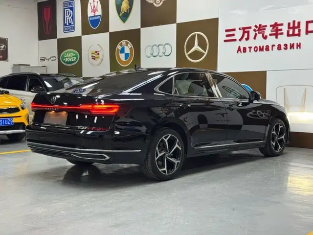 Volkswagen Passat — Фото автомобиля 6