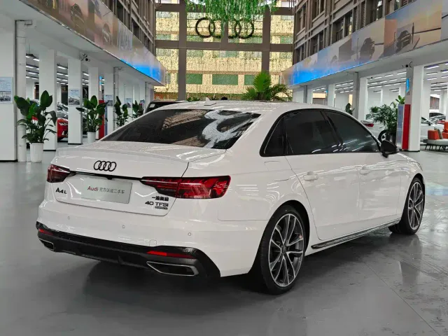 Audi A4L — Фото автомобиля 8