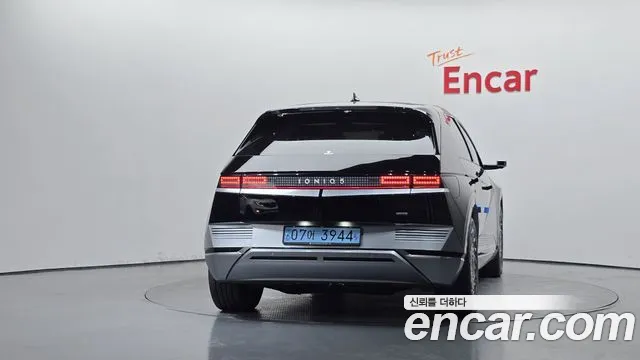 Hyundai Ioniq 5 — Фото автомобиля 4