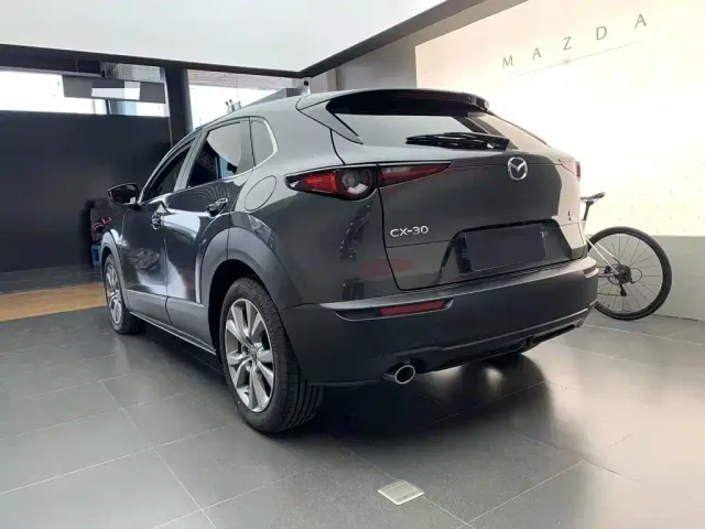 Mazda CX-30 — Фото автомобиля 9