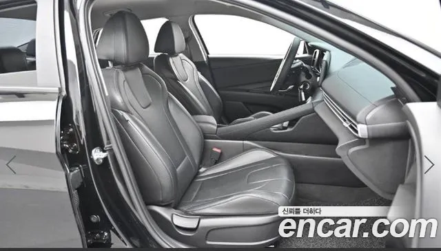 Hyundai Avante CN7 — Фото автомобиля 9