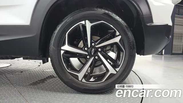 ChevroletGMDaewoo Trailblazer Trailblazer 1.3 турбо 4WD — Фото автомобиля 5
