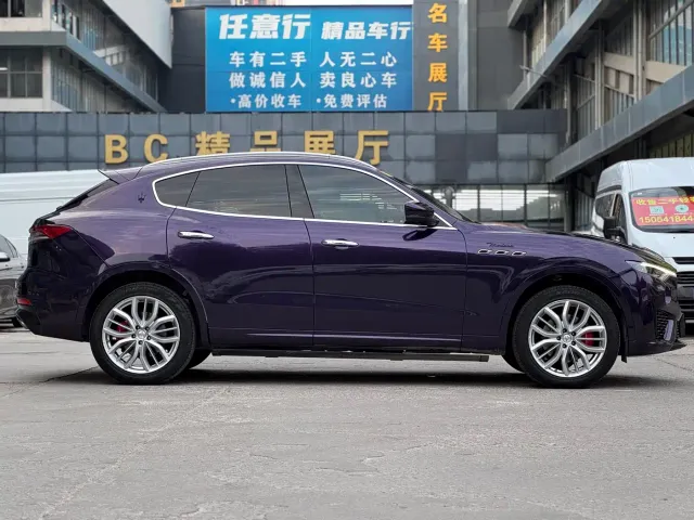 Maserati Levante — Фото автомобиля 5