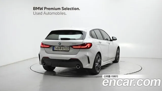 BMW 1 Series F40 — Фото автомобиля 2
