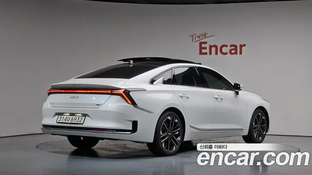 Kia K8 Signature — Фото автомобиля 2