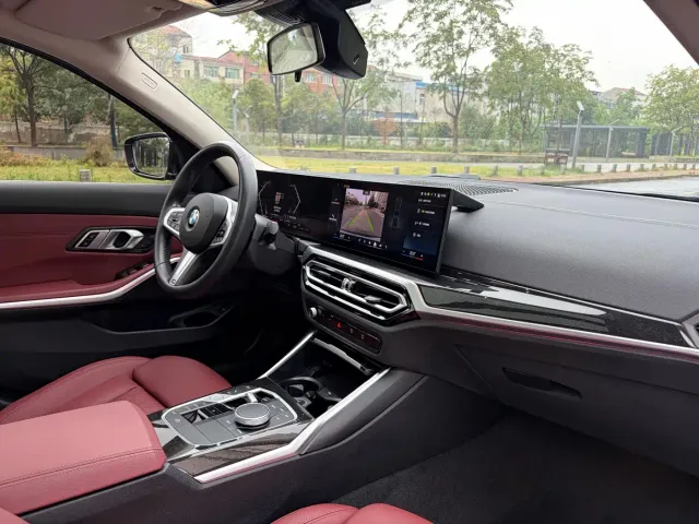 BMW 3 Series — Фото автомобиля 10