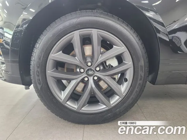 Land Rover Range Rover Velar — Фото автомобиля 18