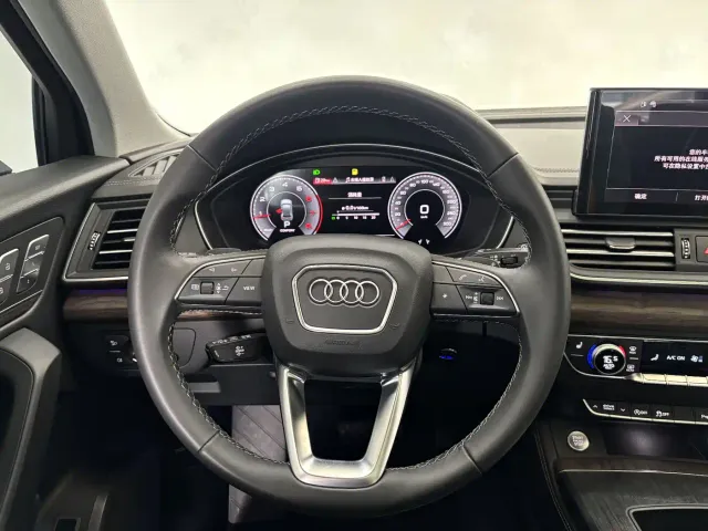 Audi Q5L — Фото автомобиля 15