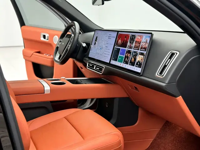 Li Auto L8 — Фото автомобиля 4