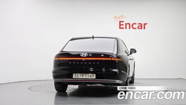 Hyundai Grandeur GN7 — Фото автомобиля 4