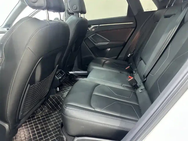 Audi Q3 — Фото автомобиля 13