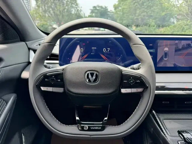 Changan Raeton Plus — Фото автомобиля 8