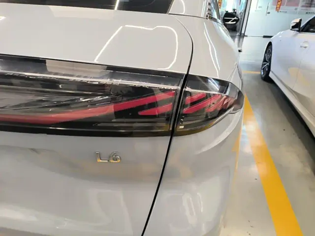 Geely Galaxy L6 — Фото автомобиля 7
