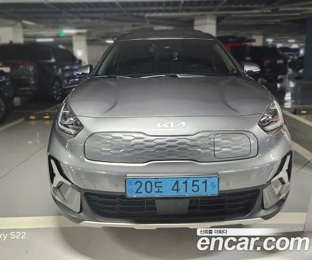Фотография автомобиля — Kia Niro