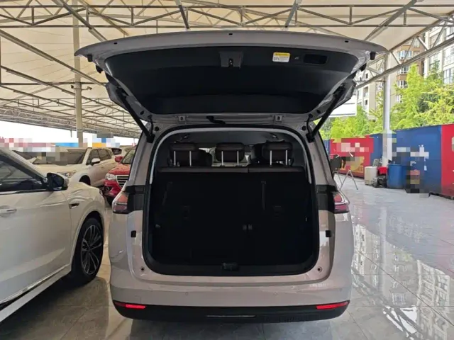 Wuling Starlight 730 — Фото автомобиля 18
