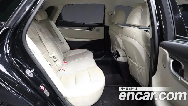 Hyundai Grandeur New — Фото автомобиля 12