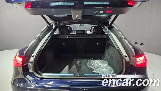 Mercedes-Benz EQS — Фото автомобиля 20