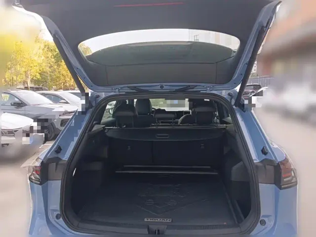 Volkswagen Tiguan L — Фото автомобиля 20