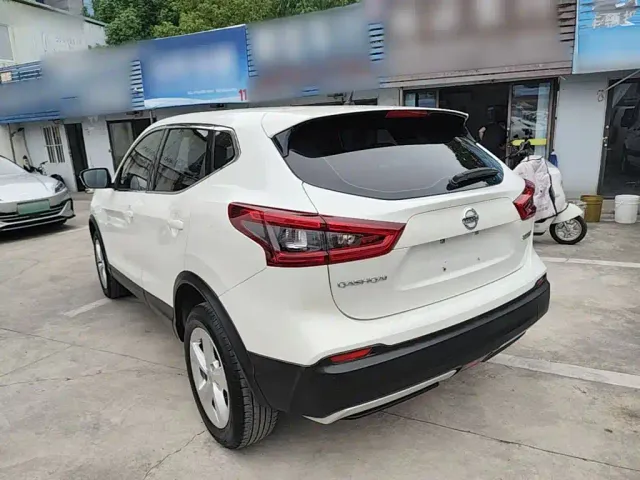 Nissan Qashqai — Фото автомобиля 4