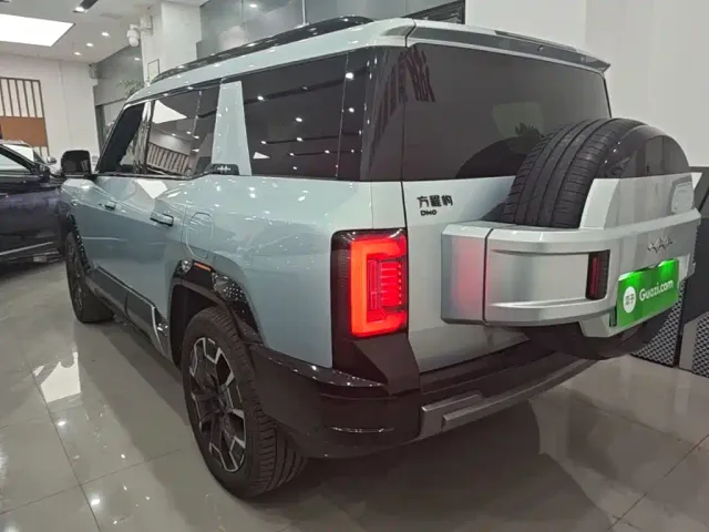 BYD FangChengBao Leopard 8 — Фото автомобиля 4
