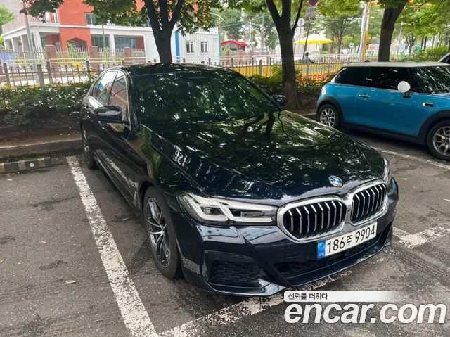 BMW 5-Series — Фото автомобиля 2