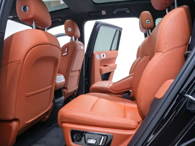 Li Auto L8 — Фото автомобиля 17