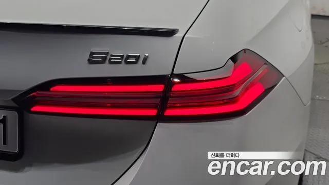 BMW 5 Series G60 — Фото автомобиля 23