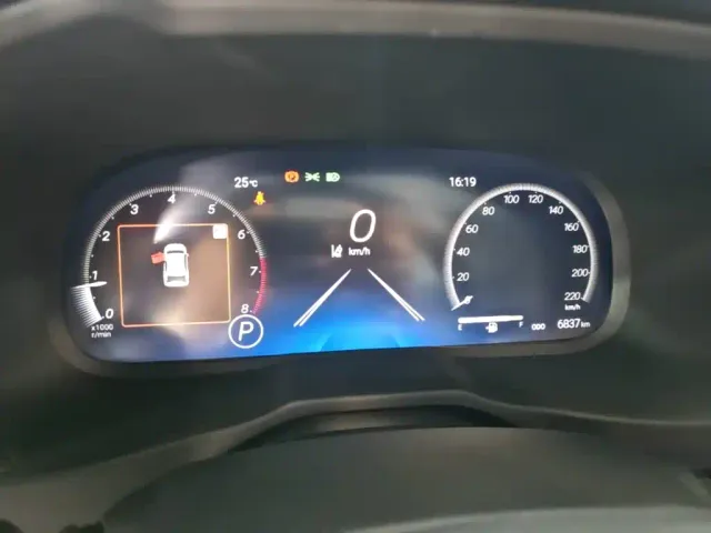 Toyota RAV4 — Фото автомобиля 11