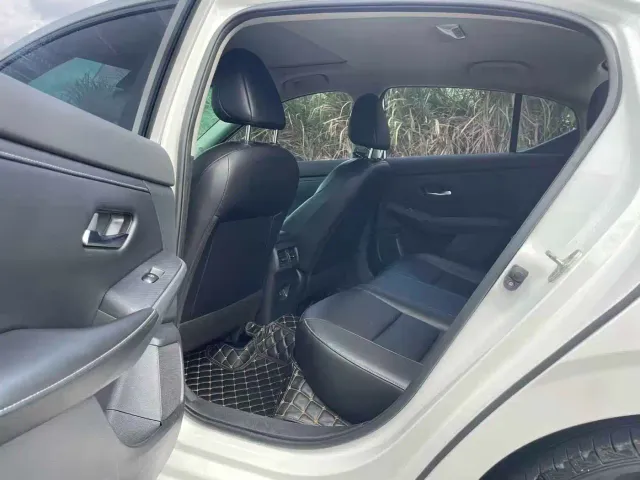 Nissan Sylphy — Фото автомобиля 5