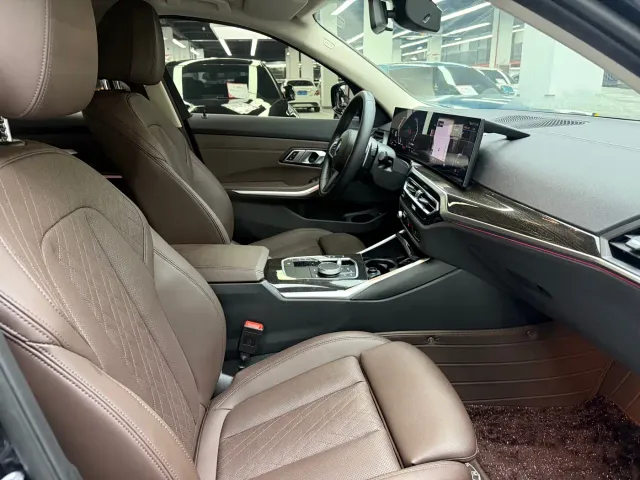 BMW 3 Series — Фото автомобиля 21