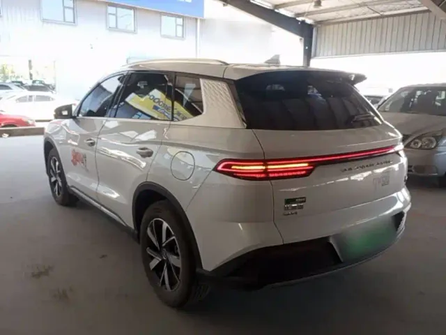 BYD Song Pro — Фото автомобиля 4