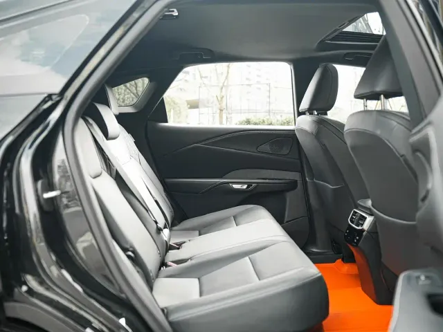 Lexus RX — Фото автомобиля 14
