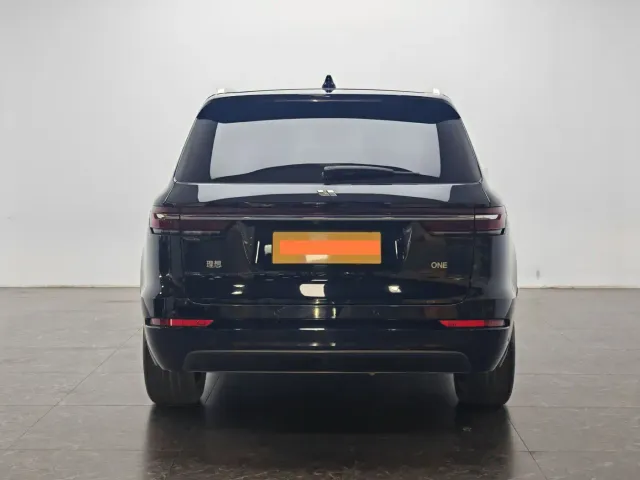 Li Auto ONE — Фото автомобиля 6