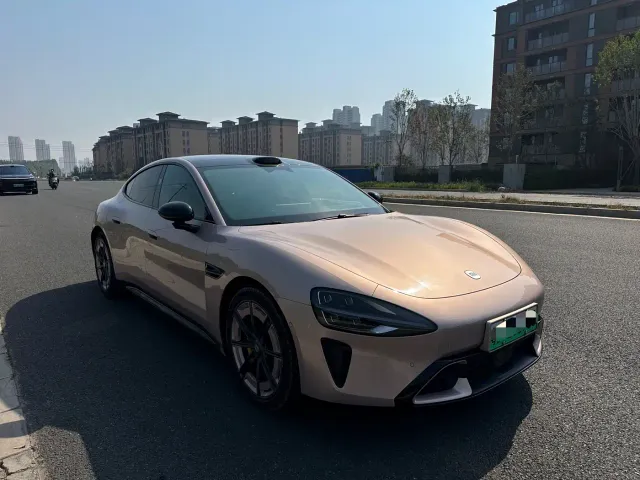 Xiaomi SU7 — Фото автомобиля 3