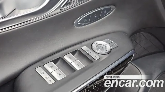 Genesis GV70 — Фото автомобиля 29
