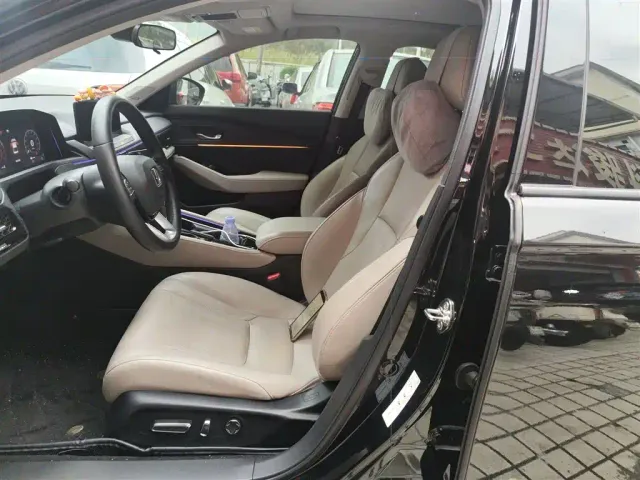 Honda Accord — Фото автомобиля 10