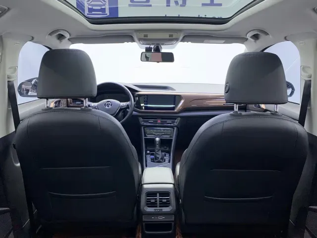 Volkswagen Tharu — Фото автомобиля 21