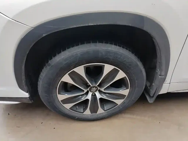 Toyota Crown Kluger — Фото автомобиля 22