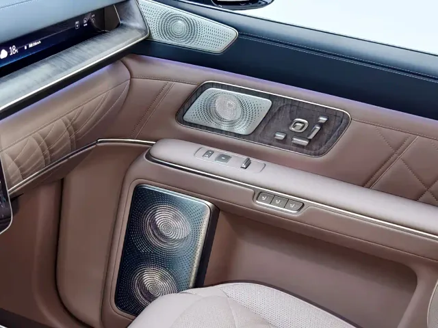 Nio ES9 — Фото автомобиля 16