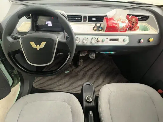 Wuling Hongguang Mini EV — Фото автомобиля 5